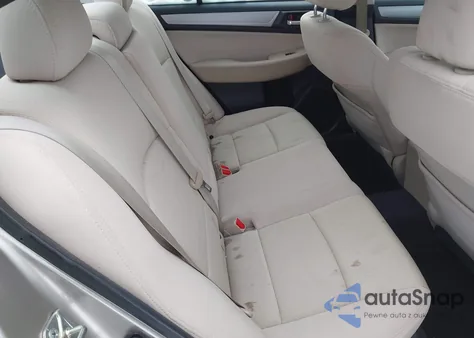 2015 Subaru Legacy 2.5I Premium z USA, uszkodzony, nr VIN 4S3BNAD63F3043530